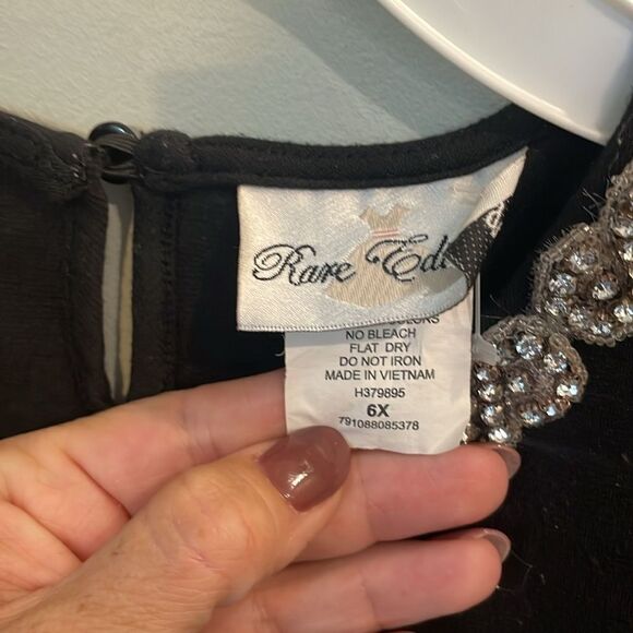 Girls Black and Cream Pleated Stripe Embellished Dress size 6X - Picture 5 of 7